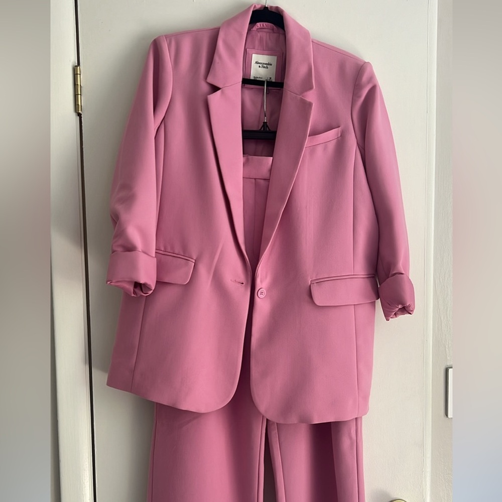 Pink Abercrombie Blazer and Pants Set - M